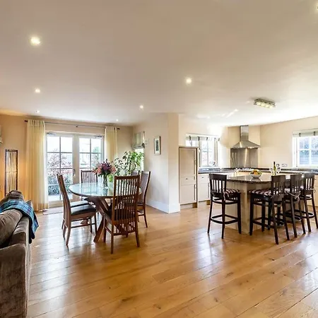 Spacious To Sleep 8 Just A Short Stroll From ケンメア