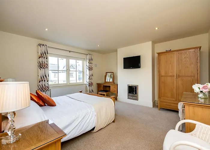 Spacious To Sleep 8 Just A Short Stroll From Kenmare